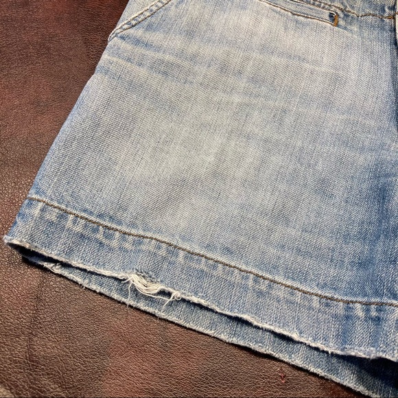Faded Light Wash Denim Jean Shorts - Picture 5 of 8
